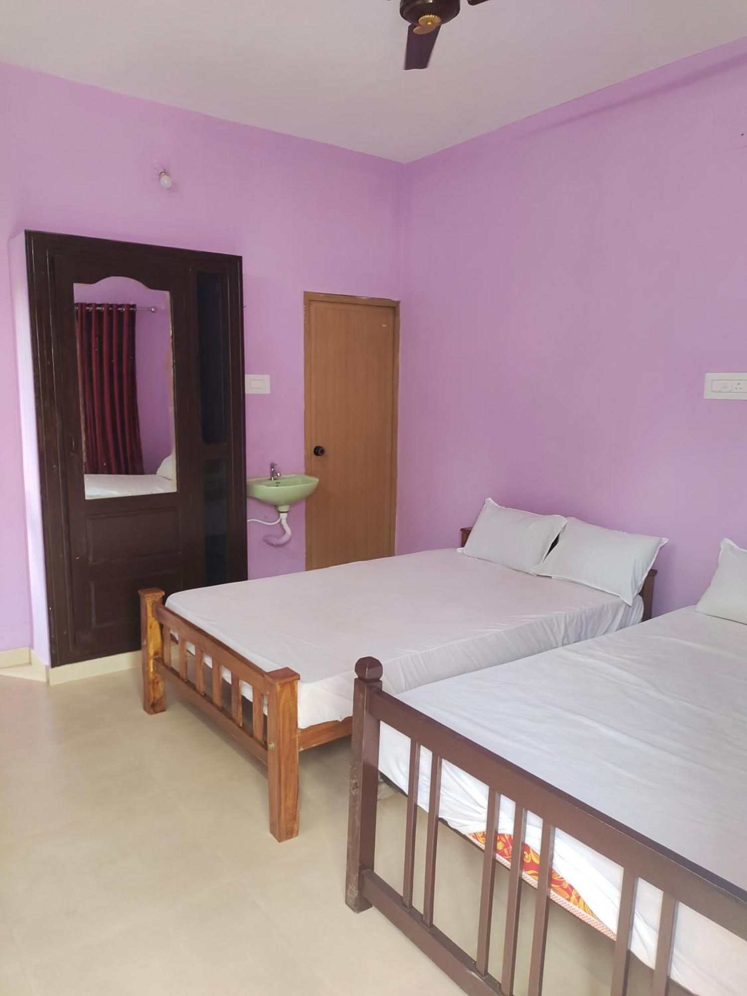 Venu'S By Quality Inn Варкала Экстерьер фото
